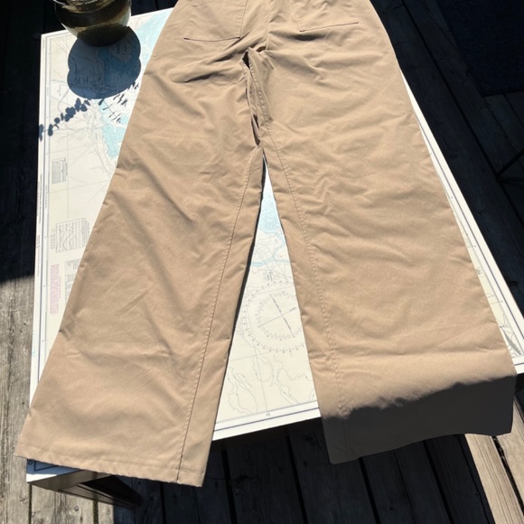 Pretty Little Thing Wide Leg Cargo Pants - Picture 7 of 7